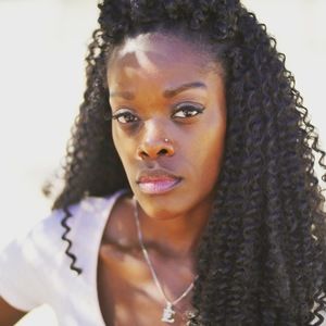 Meet your Posher, Ebony